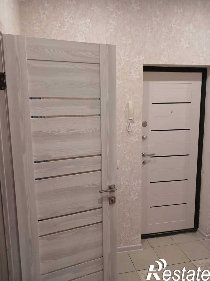 2-комн квартира улица Омелькова, 93