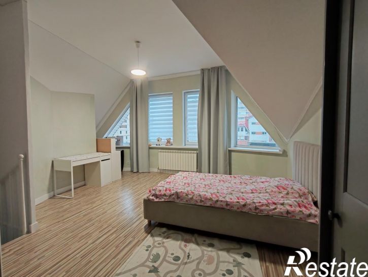 2-комн квартира Лазурная улица, 18