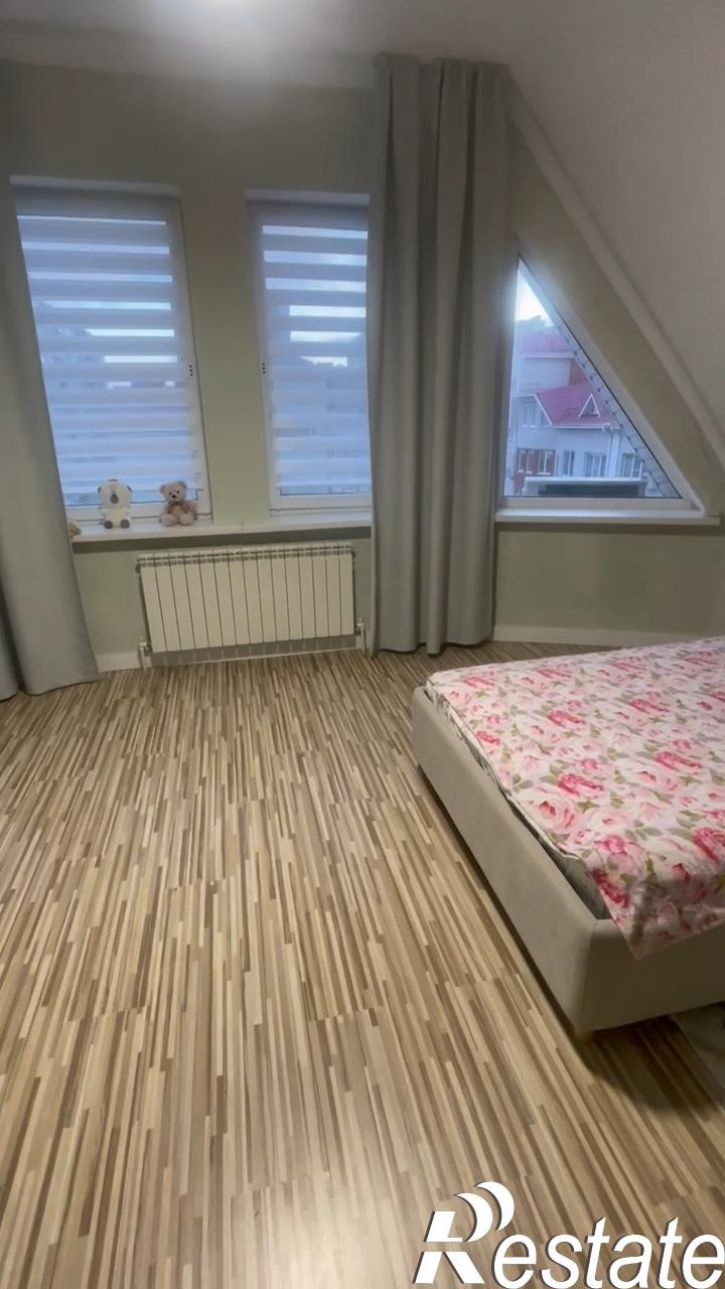 2-комн квартира Лазурная улица, 18