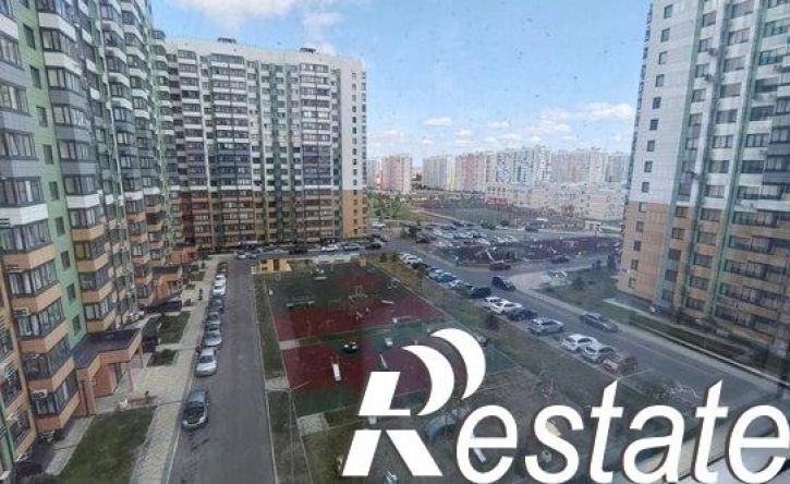 3-комн квартира улица Ленина, 241к2,  д. 241к2