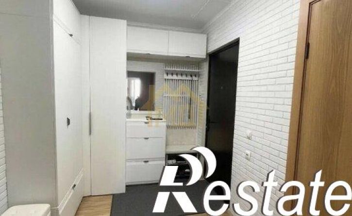 2-комн квартира улица Адмирала Пустошкина, 22 с4,  д. 22 с4