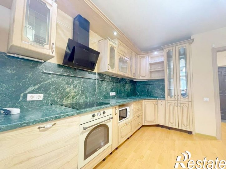 3-комн квартира Владимирская улица, 110к8
