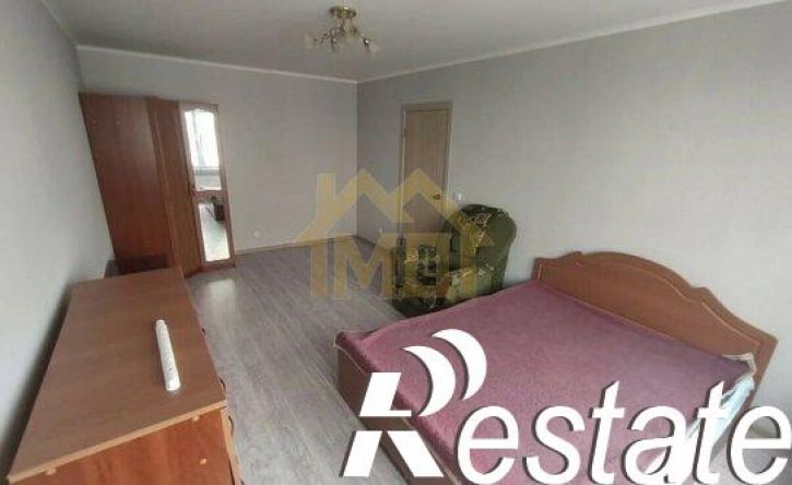 1-комн квартира улица Адмирала Пустошкина, 22 с8,  д. 22 с8