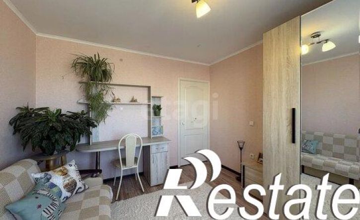 2-комн квартира улица Адмирала Пустошкина, 10,  д. 10