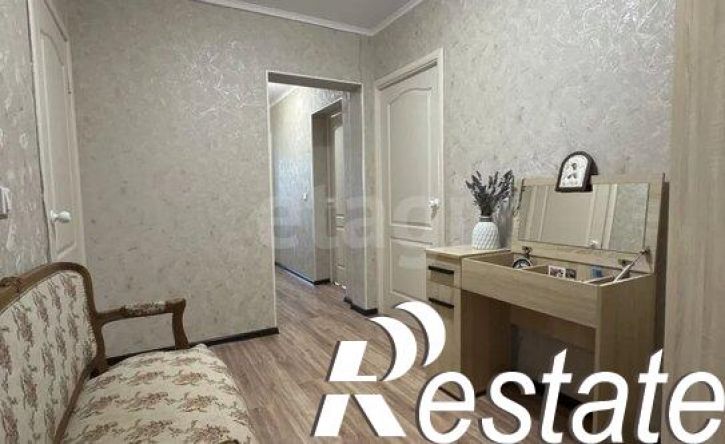 2-комн квартира улица Адмирала Пустошкина, 10,  д. 10
