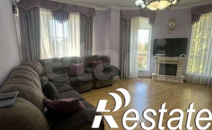 2-комн квартира Крымская улица, 272,  д. 272