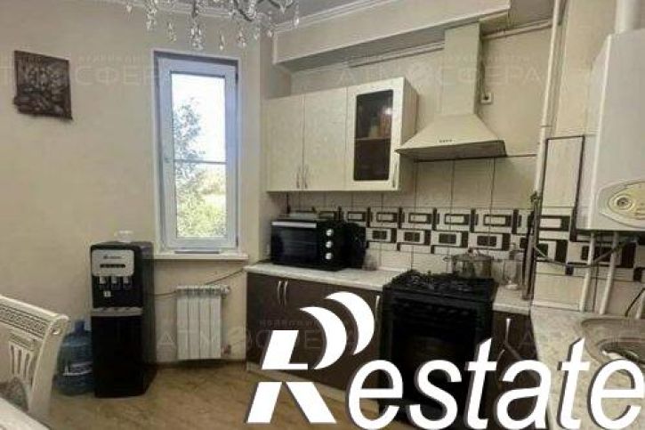 2-комн квартира Крымская улица, 272,  д. 272