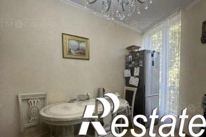 2-комн квартира Крымская улица, 272,  д. 272