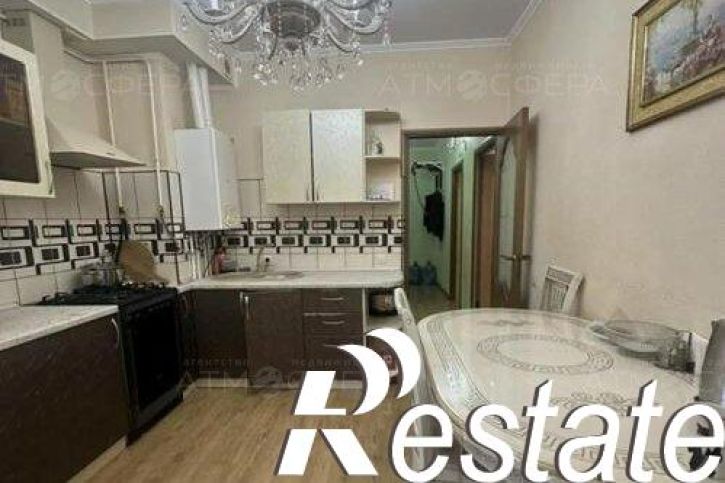 2-комн квартира Крымская улица, 272,  д. 272