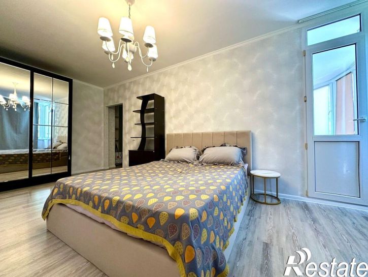 1-комн квартира улица Крылова, 17к6