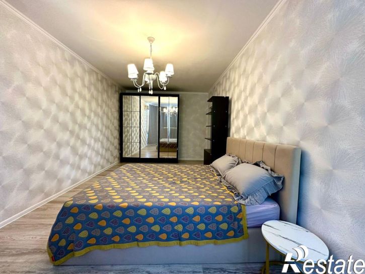 1-комн квартира улица Крылова, 17к6