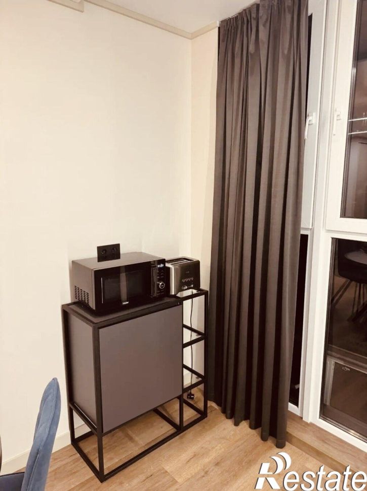 2-комн квартира улица Крылова, 13к1