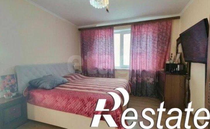 4-комн квартира улица Омелькова, 20 к4,  д. 20 к4